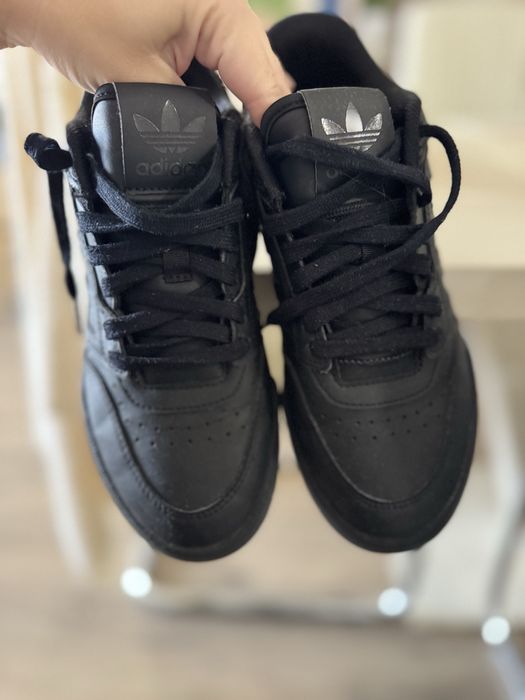 Маратонки Адидас/ Adidas