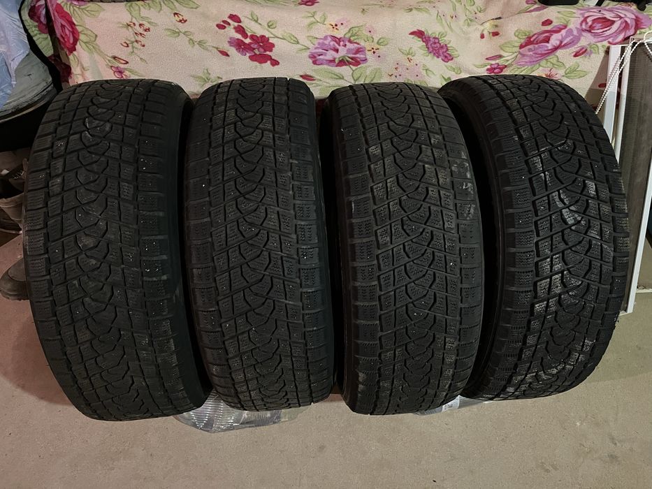 продается шины хайлюкс