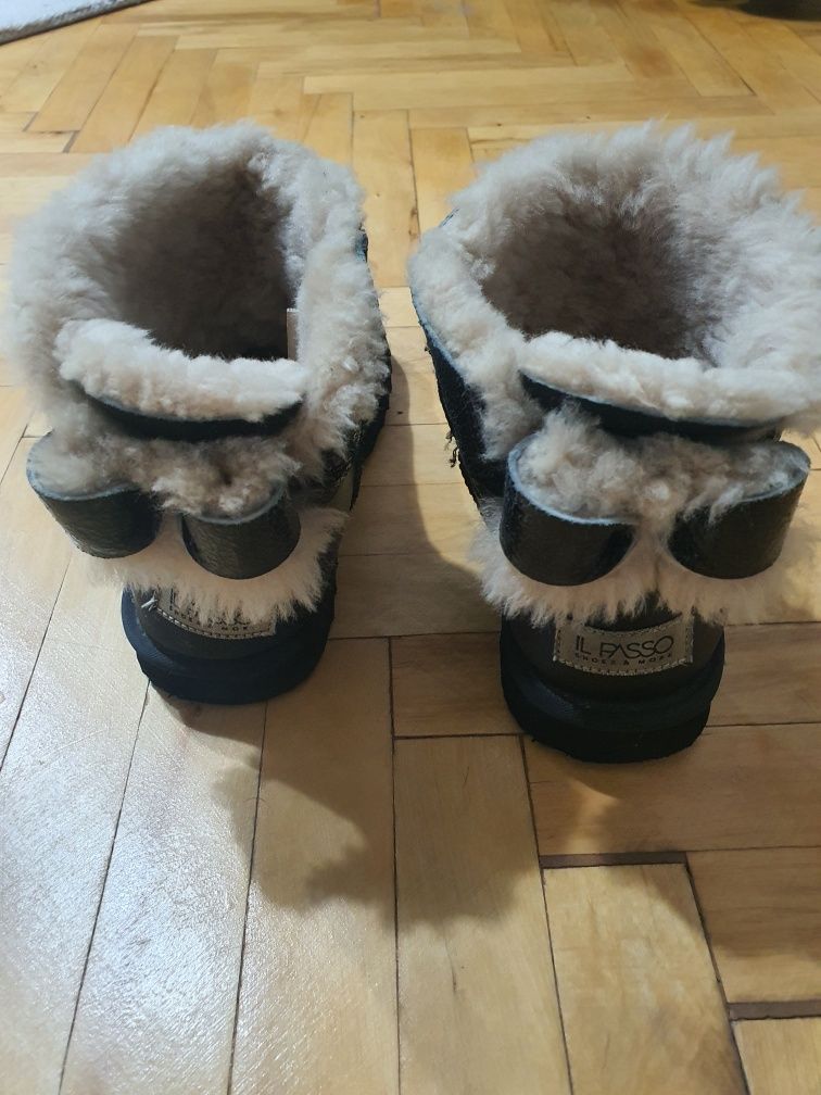 Cizme, gen UGG, marca Il Passo