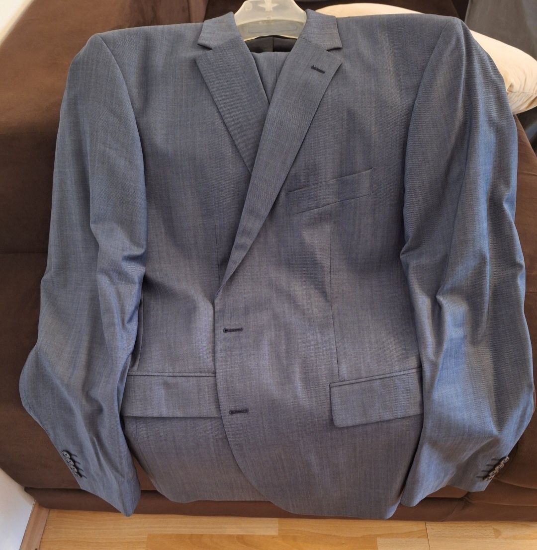 Costum elegant Pierre Cardin