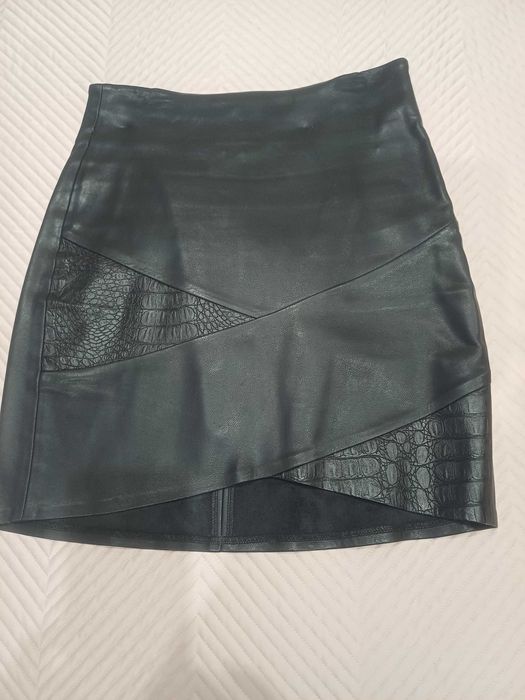 Кожена пола Юнона