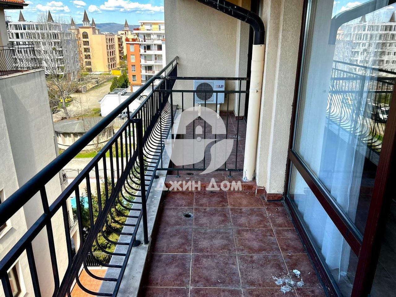 Продава се Тристаен апартамент в к.к. Слънчев бряг - 97 кв.м за 923 €/кв.м - Снимка #10