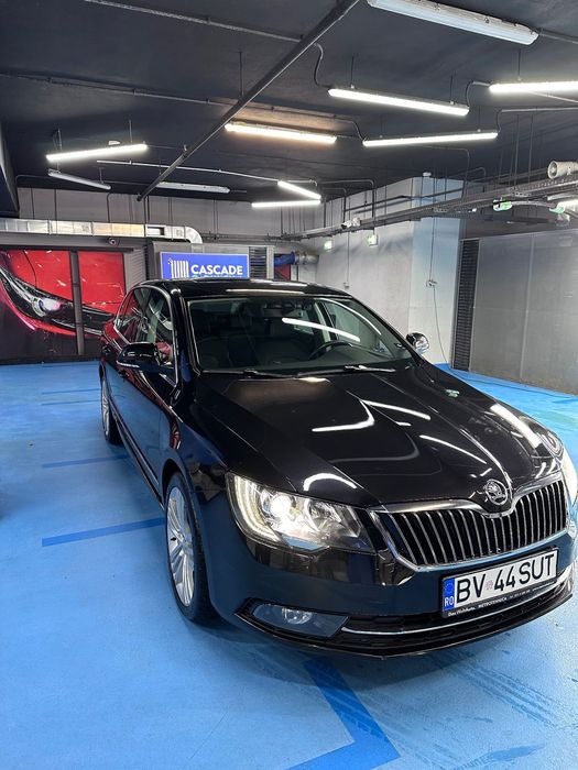 Skoda Superb Vând Skoda Superb facelift DSG 4x4 TDI 2014
