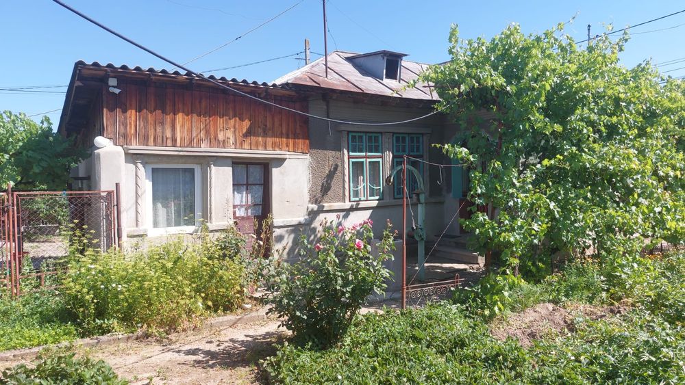 Casa vânzare la 20 km de Ploiești