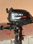 Мотор за лодка suzuki 2,5cc..