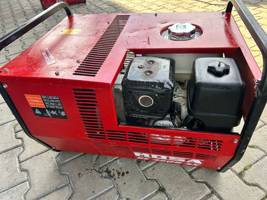 Generator curent profesional