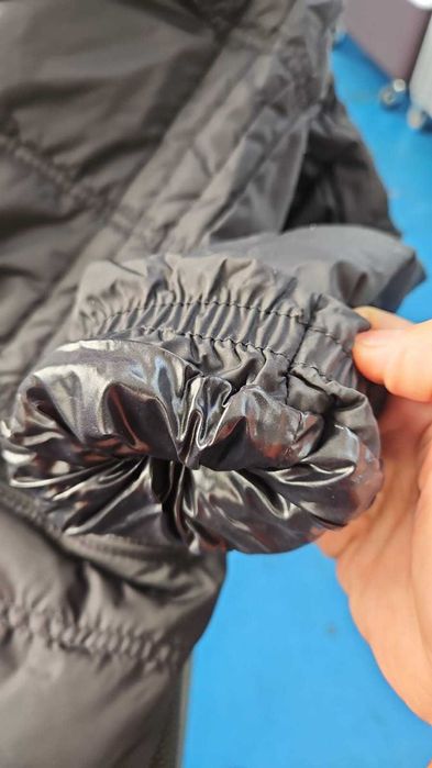 Moncler puf, masura M, model deosebit,