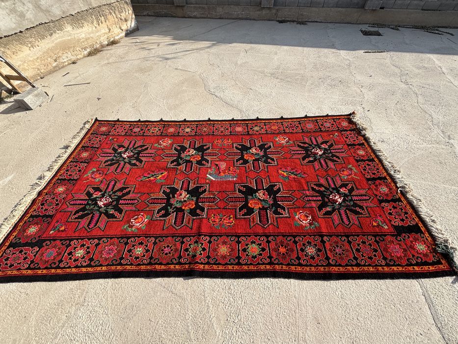 Этно кілем сатылады