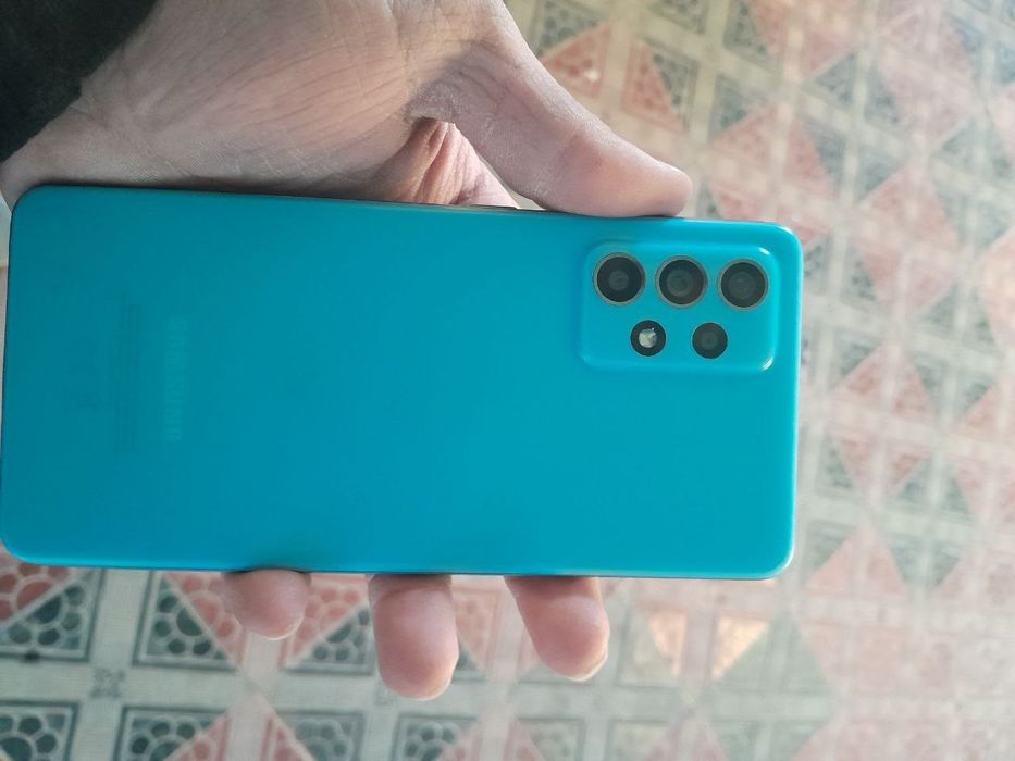 Samsung Galaxy A52