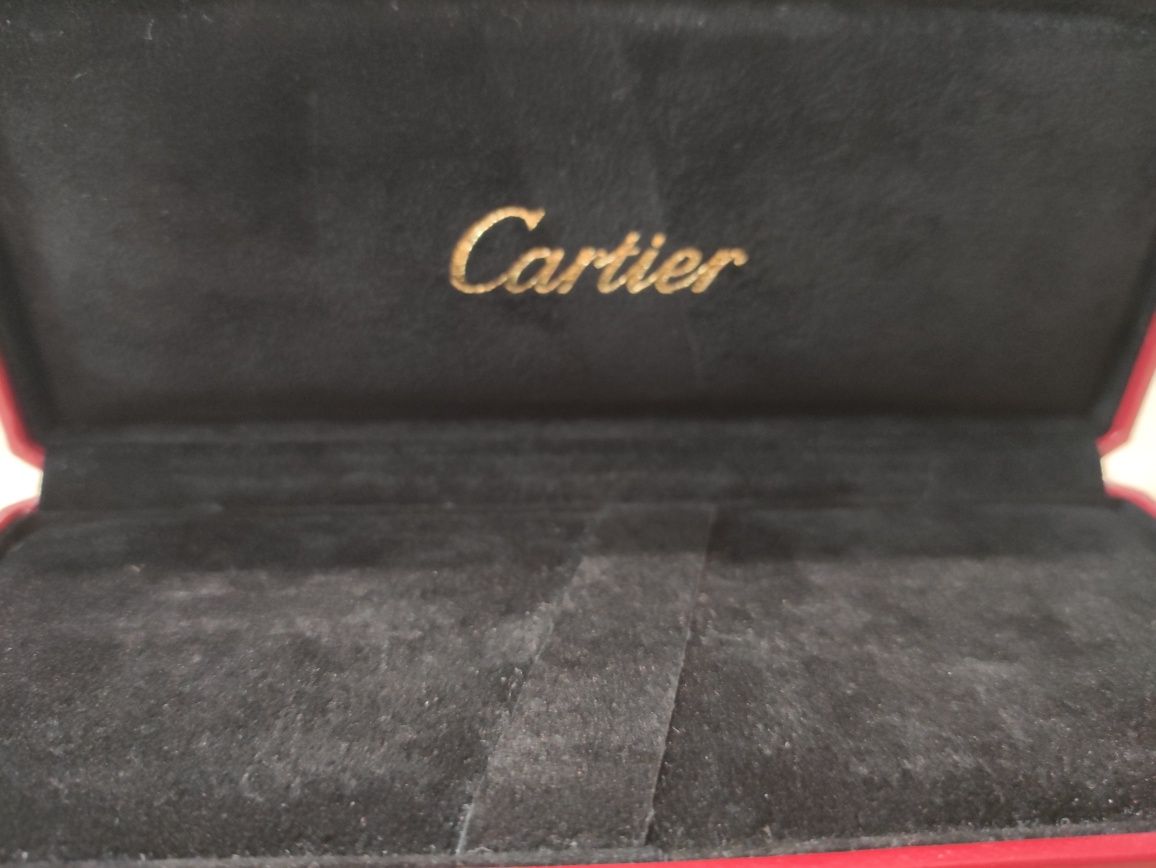 Cutie stilou Cartier