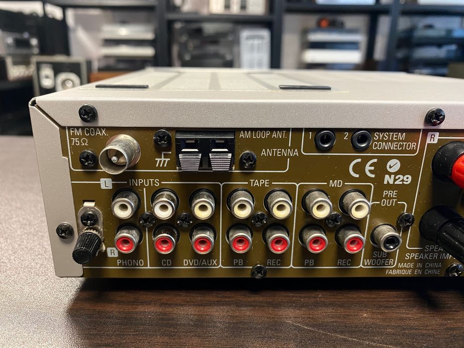 Усилвател с тунер Denon