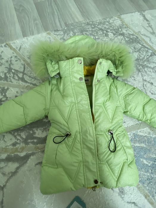 Зимняя куртка на девочку