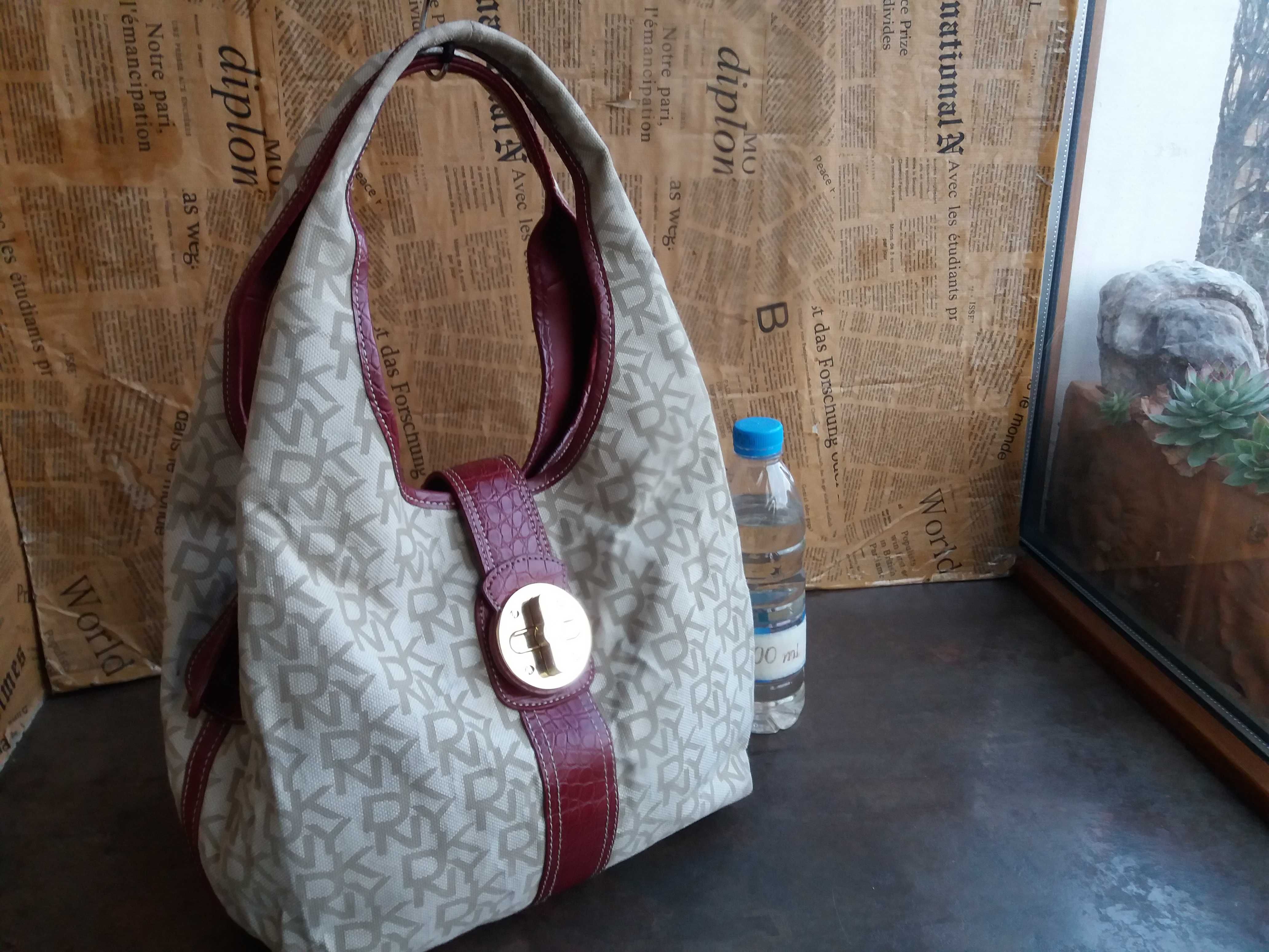 DKNY-като Нова!бежова текстилна чанта,дона карън