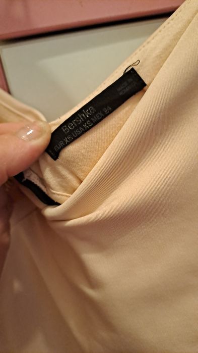 Rochii Bershka fete XS 23  lei bucata