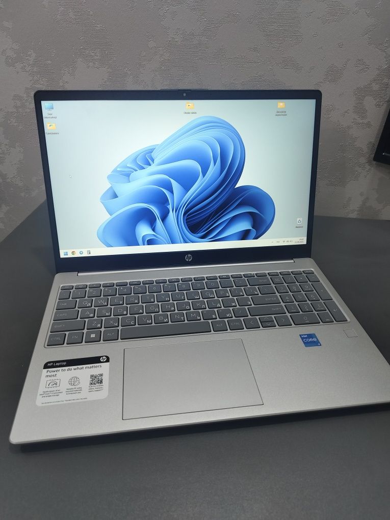 Абсолютно новый ноутбук HP