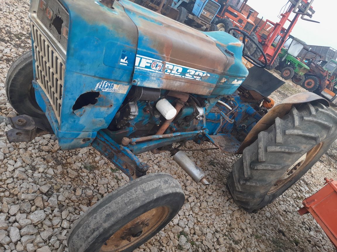 Tractor ford 3000