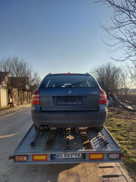 Dezmembrez / Dezmembrari Skoda Octavia II