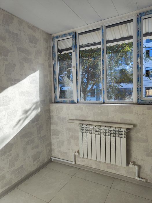 Продаю г Янгиюль 2/1/2 кирпич