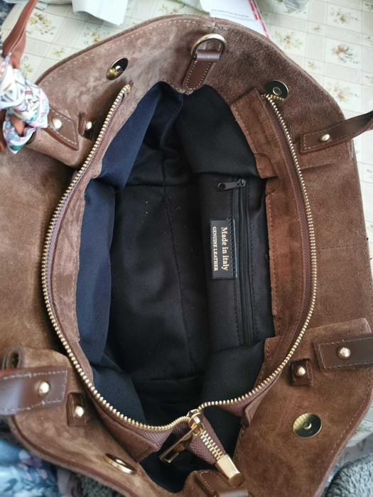 Стилна кожена чанта- 97 лв.