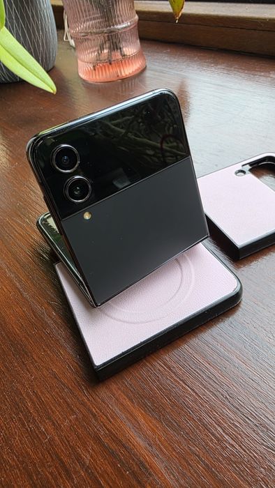 Samsung Galaxy Z Flip 4, 8RAM/256GB