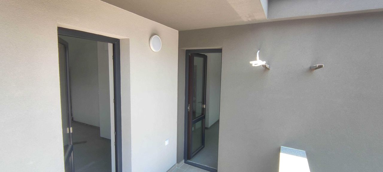 Продава се Тристаен апартамент в Асеновград - 135 кв.м за 919 €/кв.м - Снимка #8