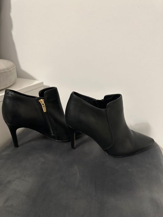 Botine cu toc, damă, Clarks , piele naturală, mărimea 37