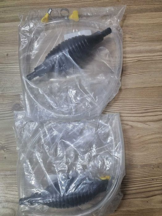 Pompa manuala motorina, benzina, alcool, apa. Noua ambalata!