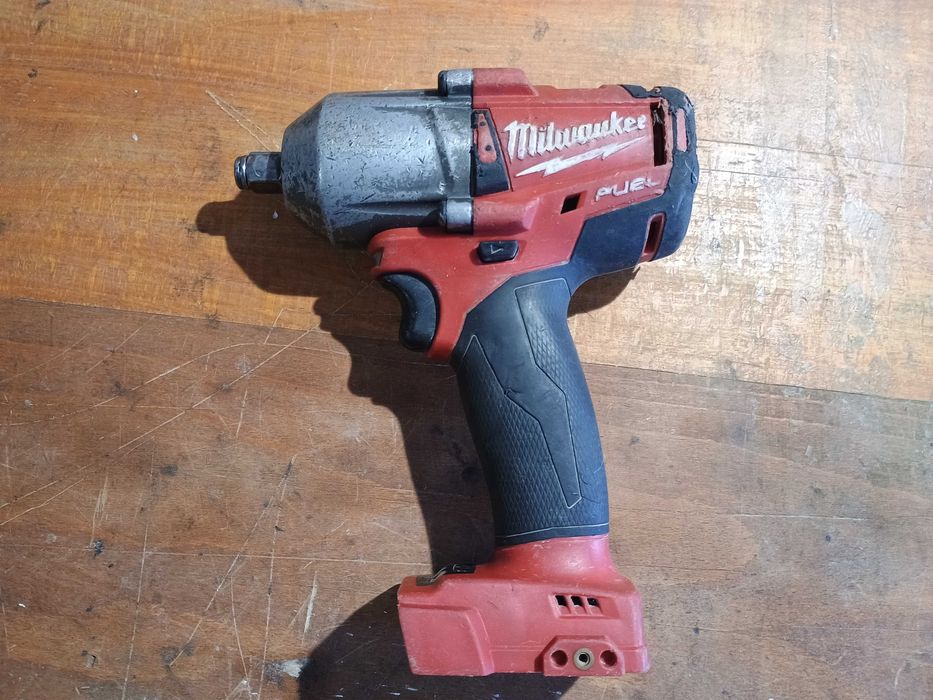 Гайковерт Milwaukee M18 FMTIWF12