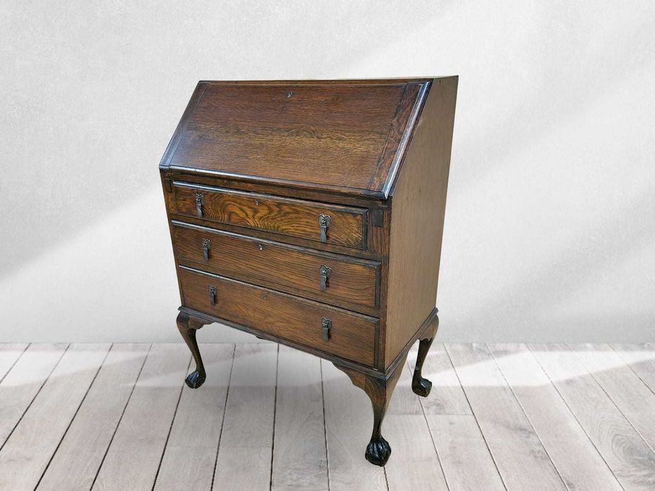 Старинно английско писалище секретер от дъбов масив и естествен фурнир