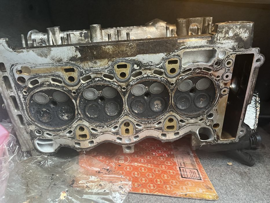 Головка двигателя бмв3 е90 2008, 4 цилиндра