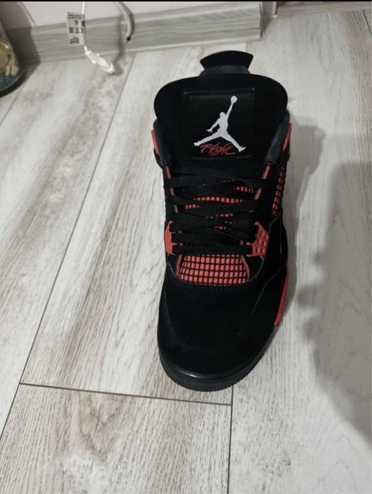 Jordan 4 Red Thunder