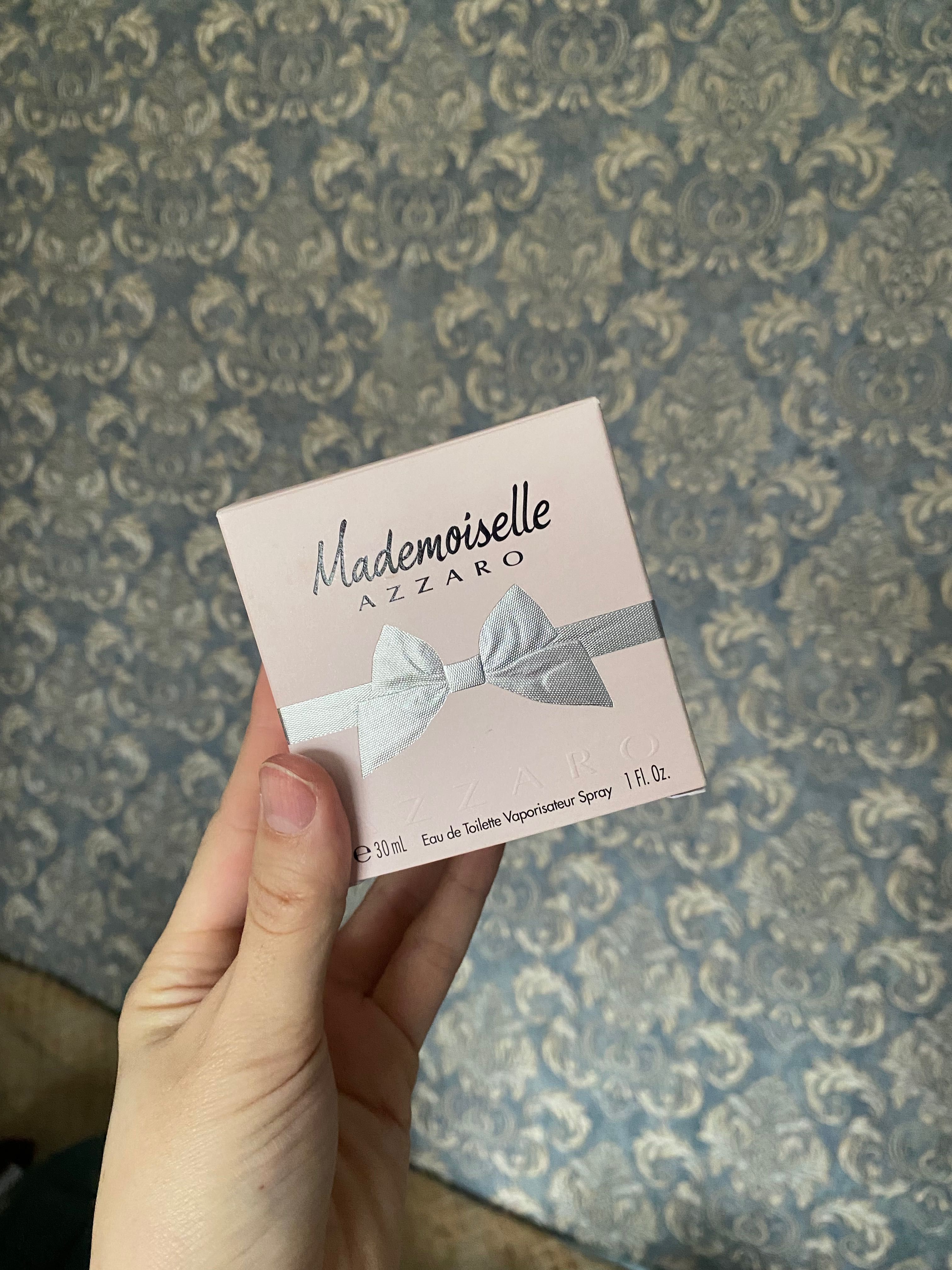 Продам духи Mademoiselle Azzaro. Новые