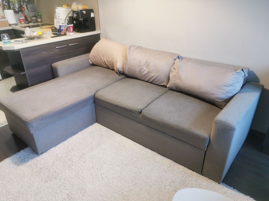 Разтегателен диван