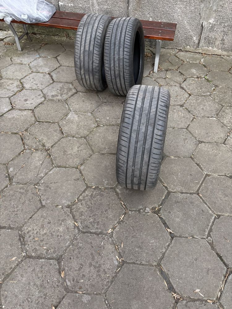 Гуми 245/45/18 dot21