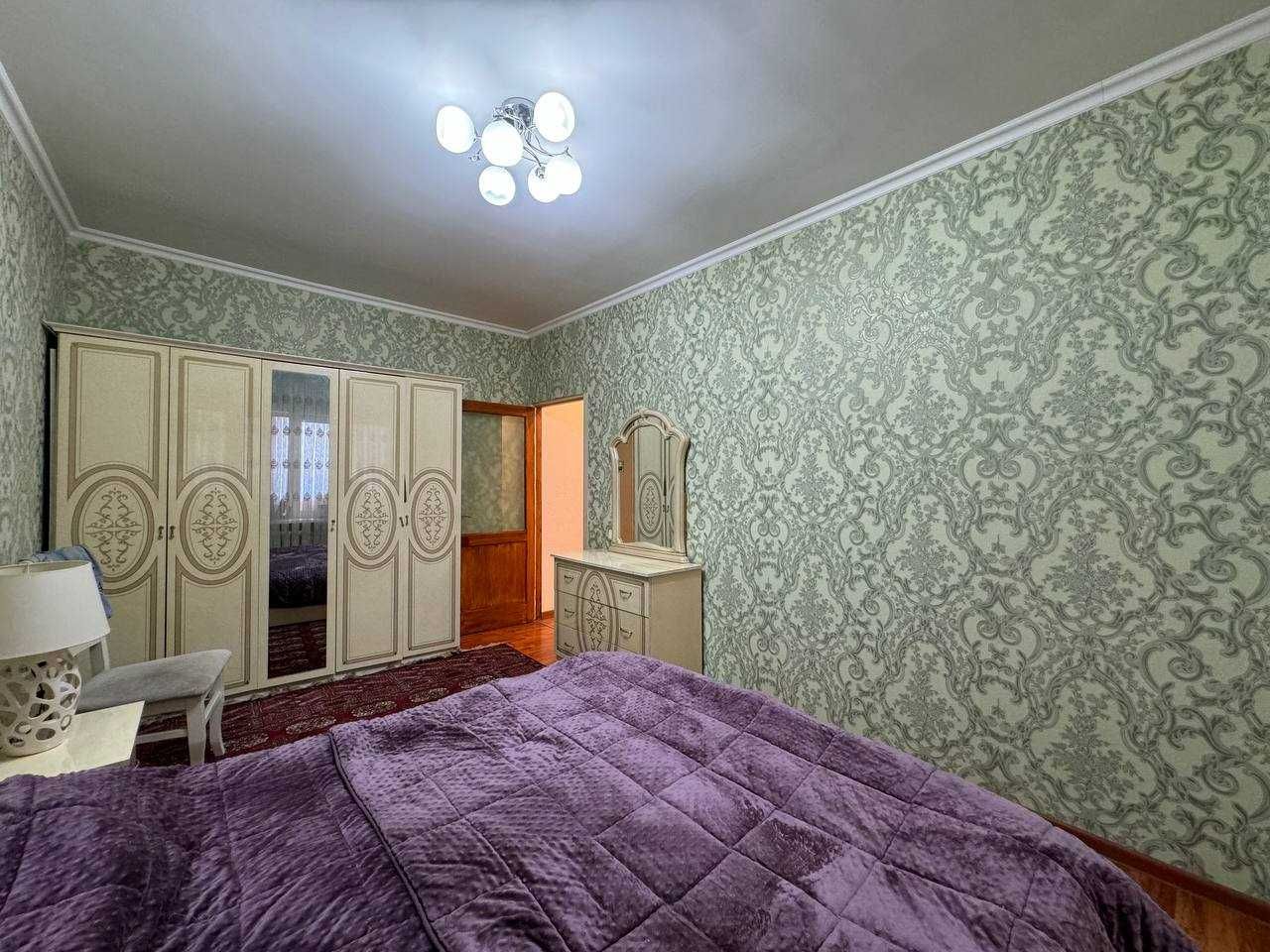 4х комнатная квартира.Кирпич. Азербайджанский центр.(ИТ)