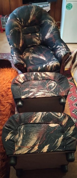 2 фотьола и 2 табуретки