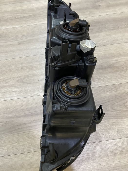 Ляв фейсов фар BMW e39