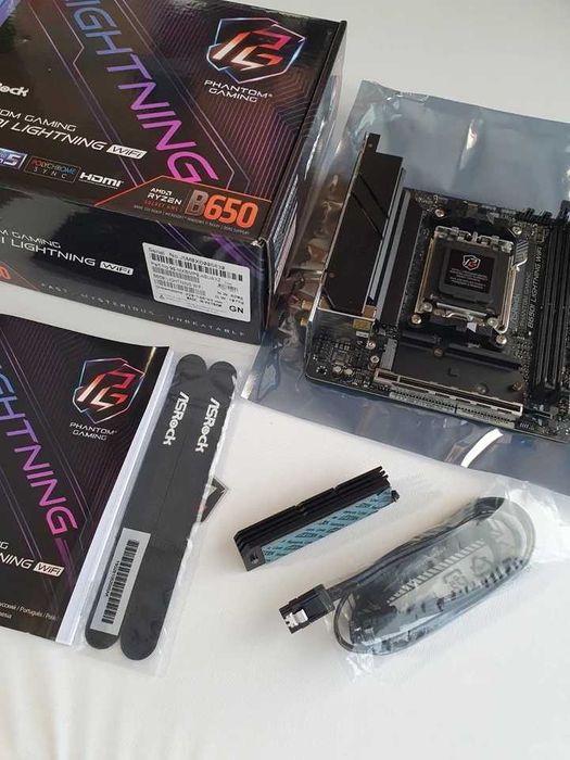Дънна платка ASRock B650I LIGHTNING WIFI Mini ITX, сокет AM5, като нов