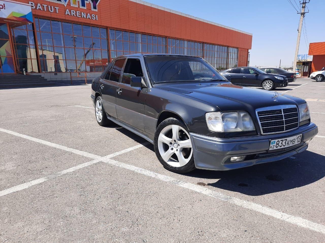 Мерседес w124 бамперы, пороги, туманники спойлеры, фара ,крыло