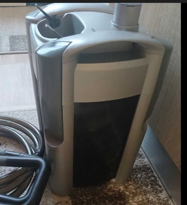 Acvariu  ultraclar   44  de  litri  si filtru extern Jbl 701  complet