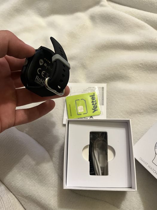 MyKi Watch 4 Смарт часовник за деца с приложение за родители