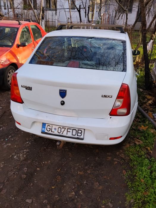 Vând Dacia Logan 2008