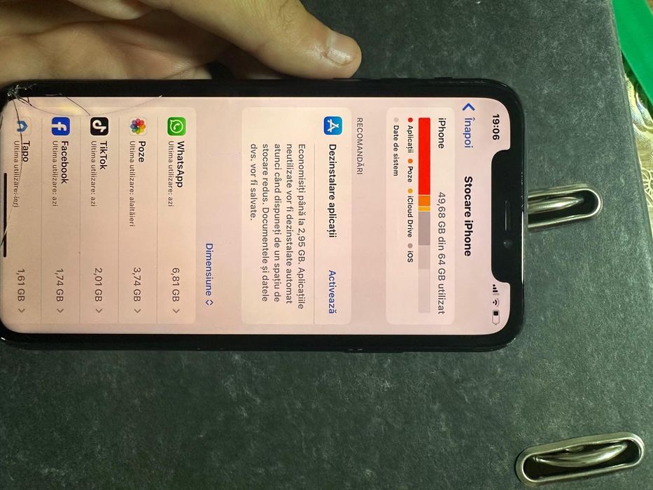Vand iPhone XR.      .