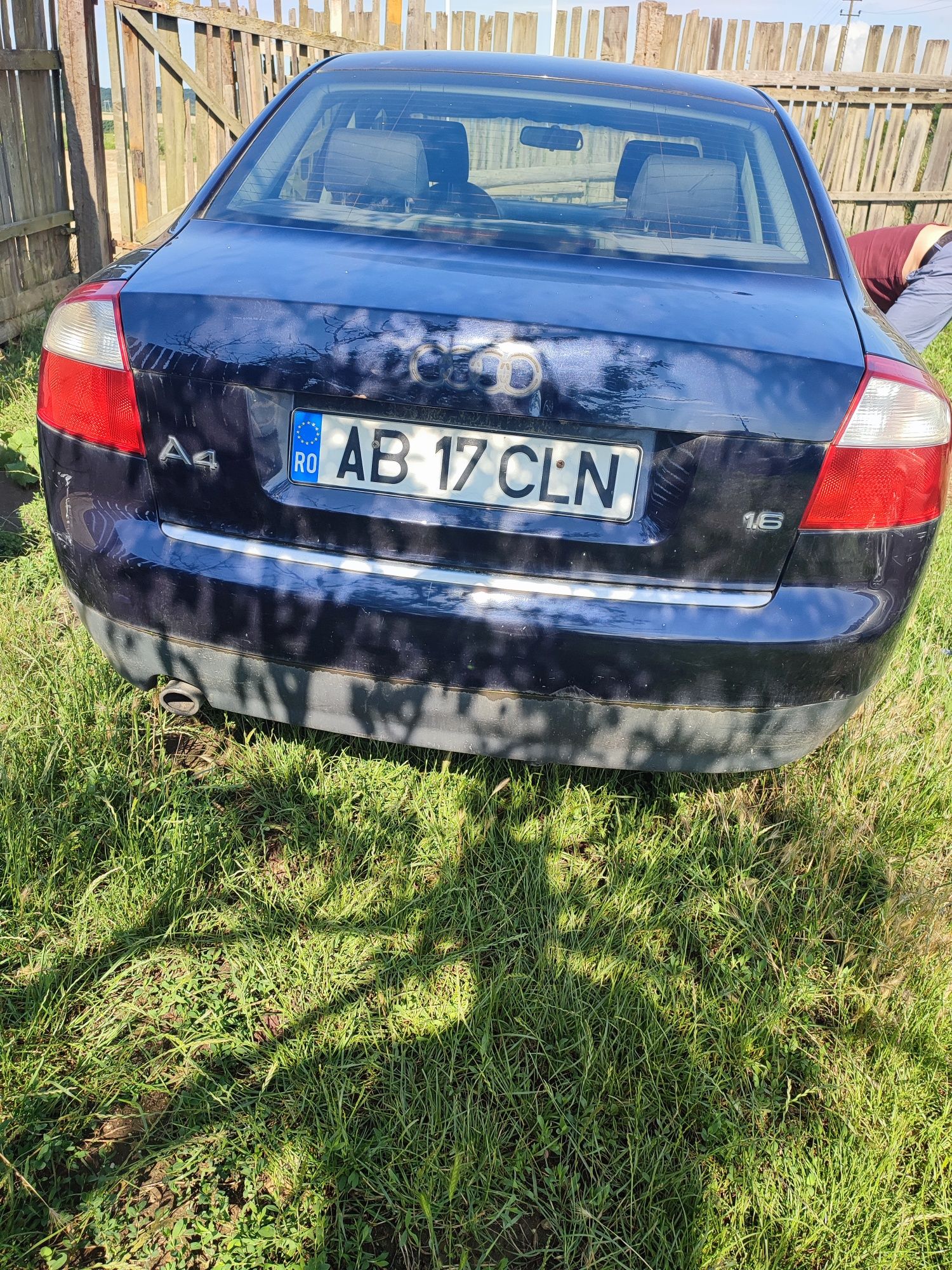 Dezmembrez Audi A4