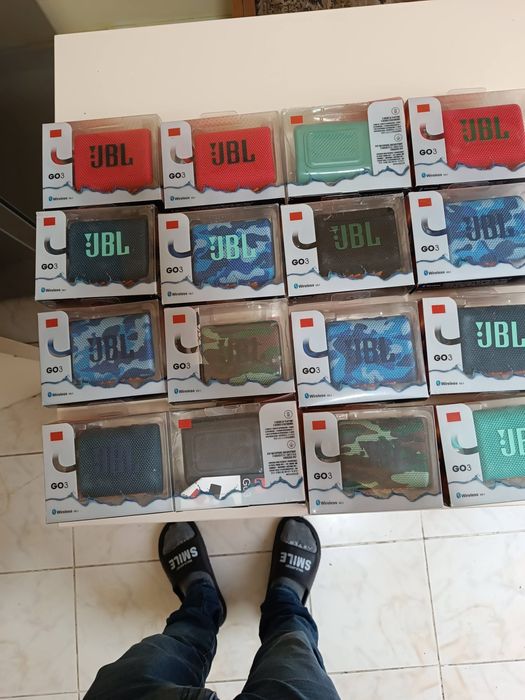 Vând boxe Jbl Go 3 jbl flip 5