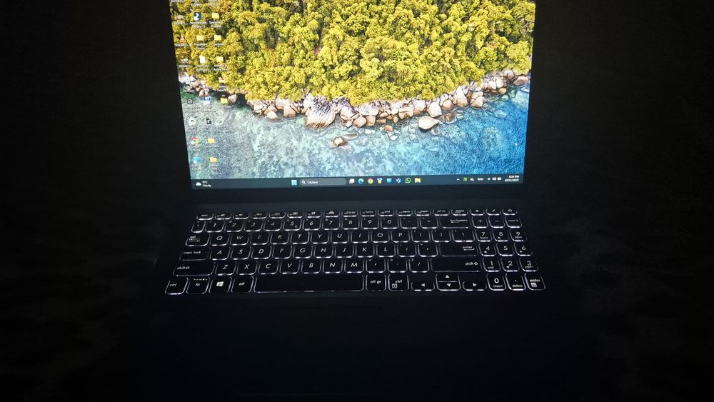Laptop asus x512u i3