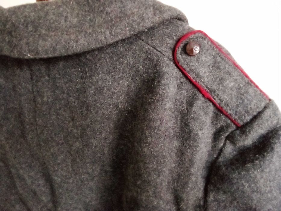 Стар шинел,чисто нов