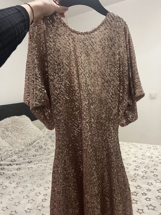 Zara Нова рокля с етикер хс