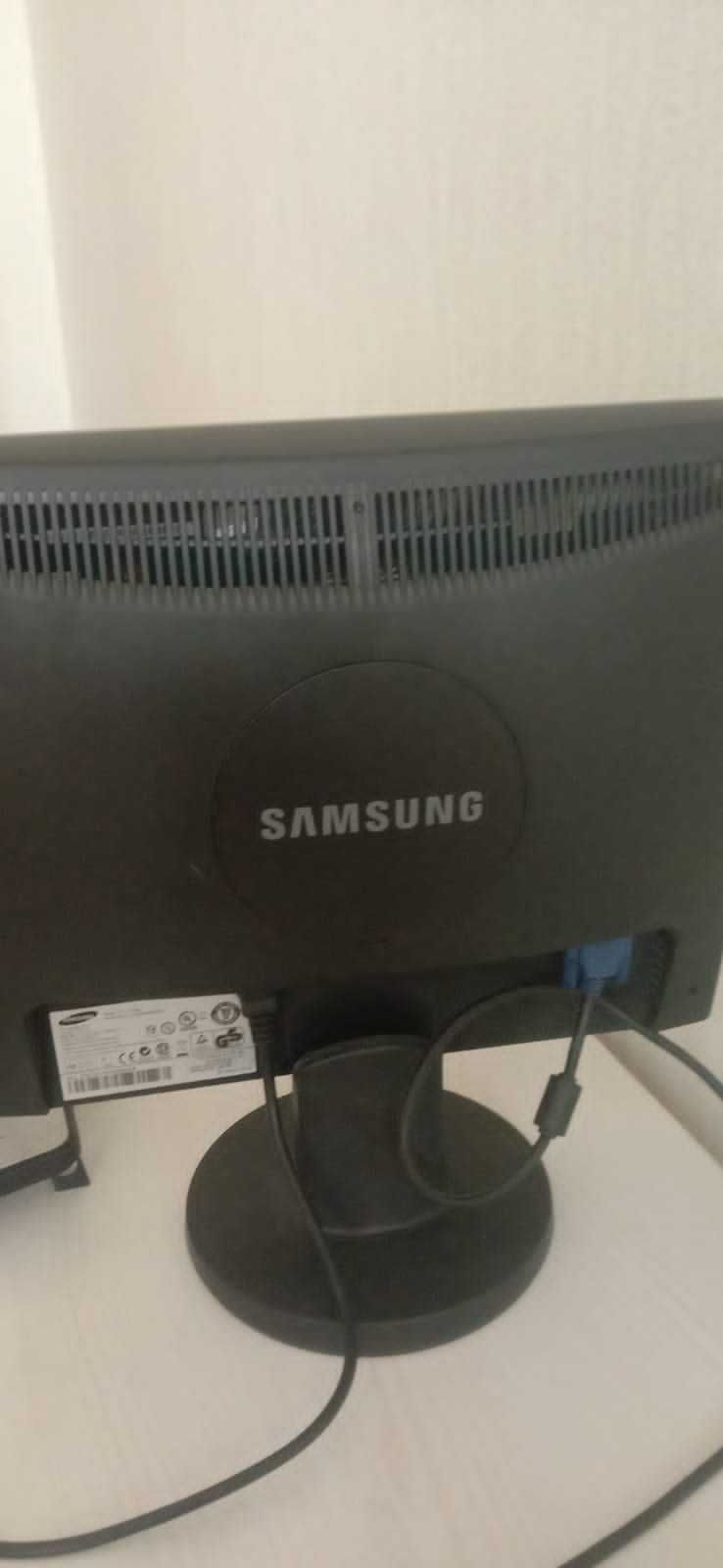 Продам монитор Samsung, мышь и клавиатуру