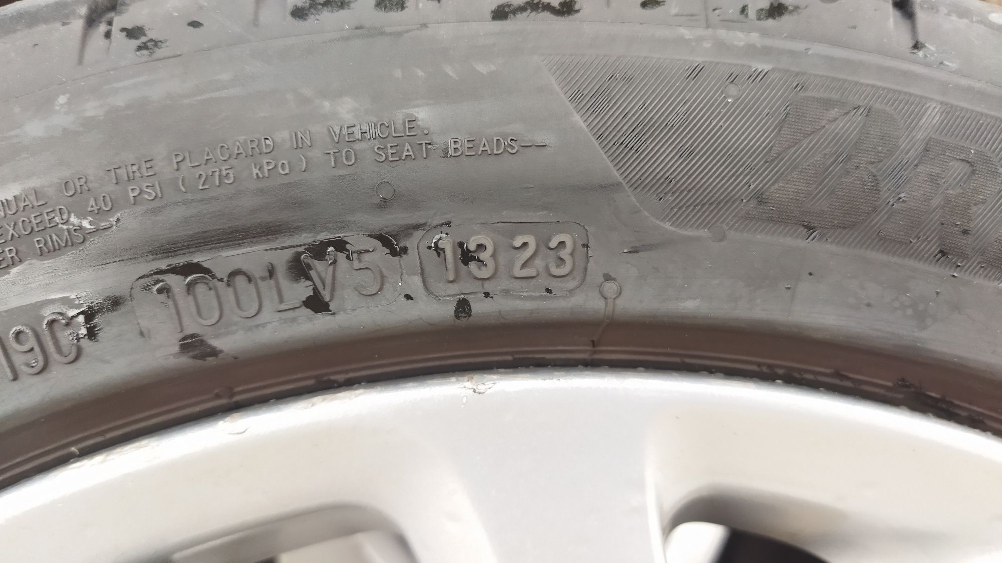 Оригинални джанти с гуми 17" за мазда